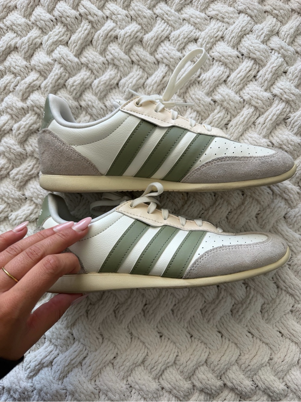 adidas Cream and Olive Green Retro Trainers - Picture 5 of 5